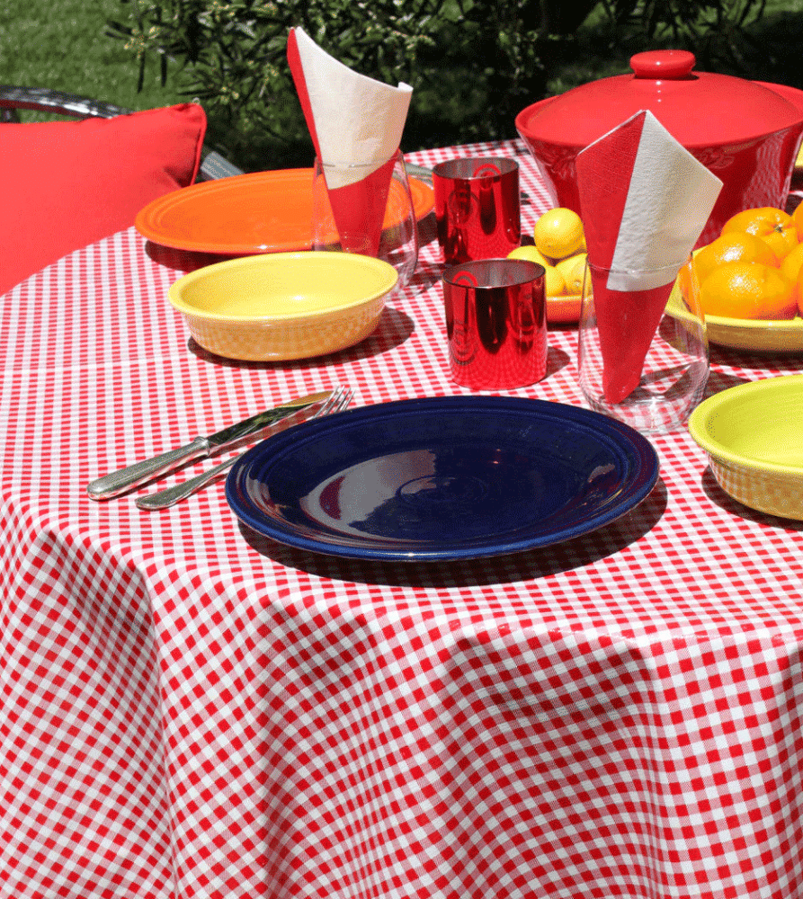 Voksduk med r&oslash;de ruter