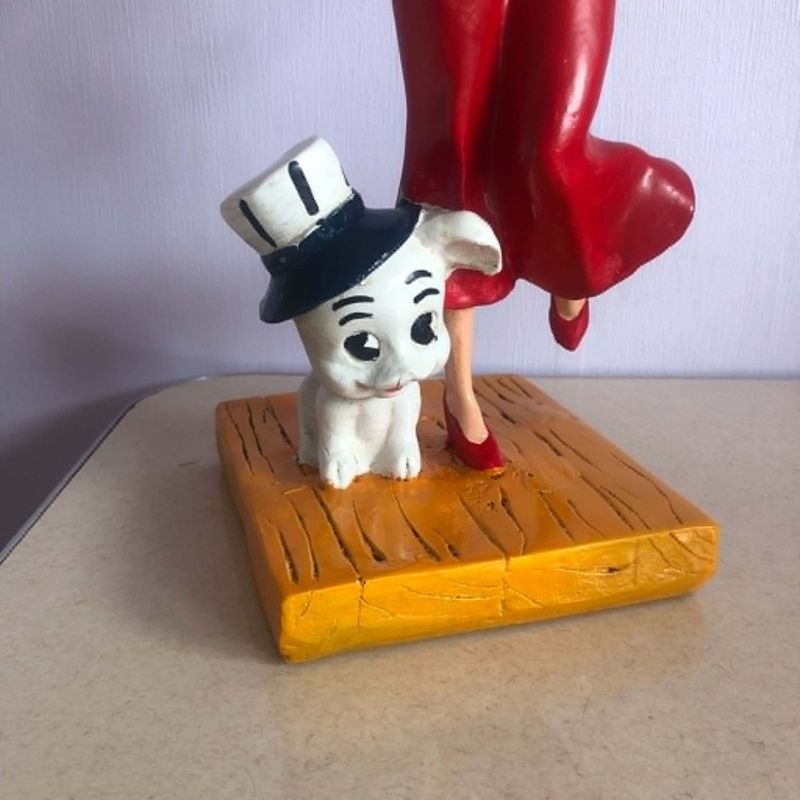 Betty Boop figur med hund