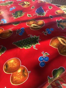 Hovedbilde Voksduk r&oslash;d med frukter